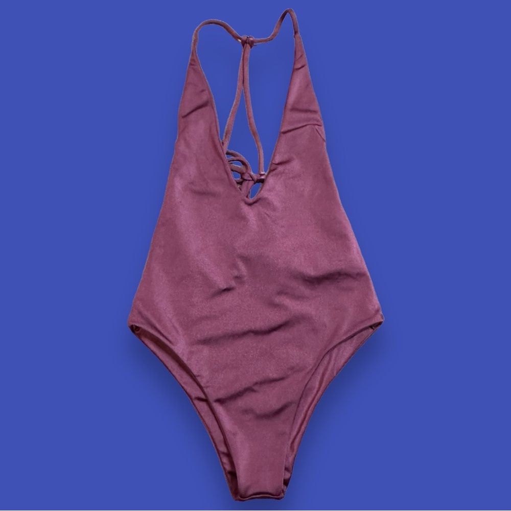 NWOT Jouse De Sable X REVOLVE Amber One Piece in metallic light plum. Size XS 🌴 - Picture 2 of 9